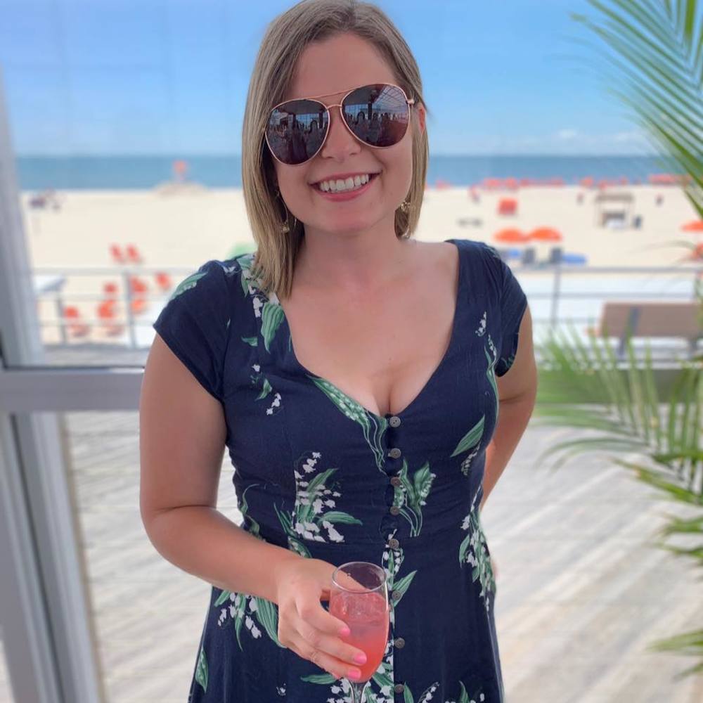 Meet your Posher, Becca